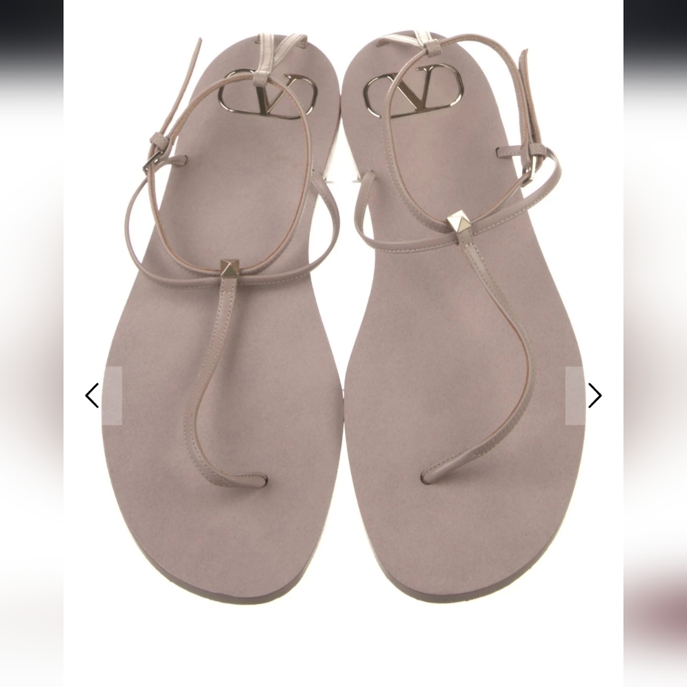 Valentino Rockstud Flat Sandals